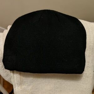 Bluetooth headphone beanie